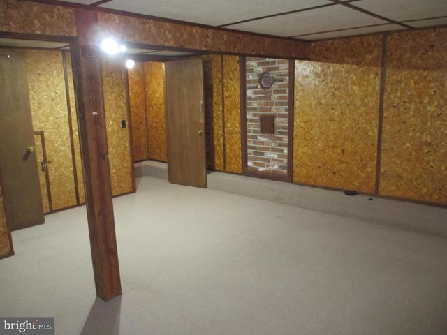 101 HOWDYSHELL HILL RD, Keyser, WV 26726