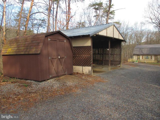 101 HOWDYSHELL HILL RD, Keyser, WV 26726