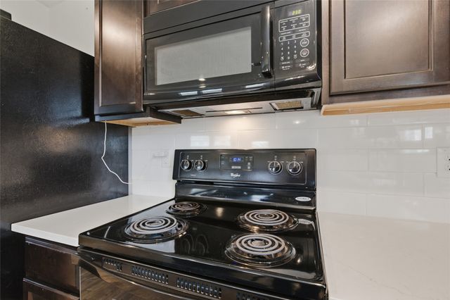 105 Honeysuckle Court, Fate, TX 75189