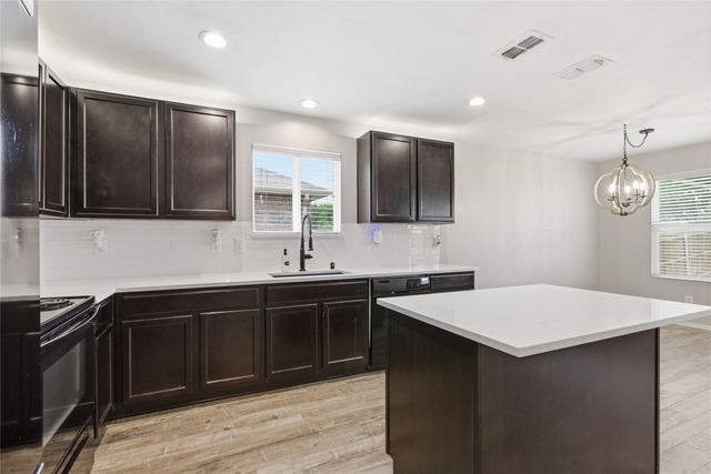 105 Honeysuckle Court, Fate, TX 75189