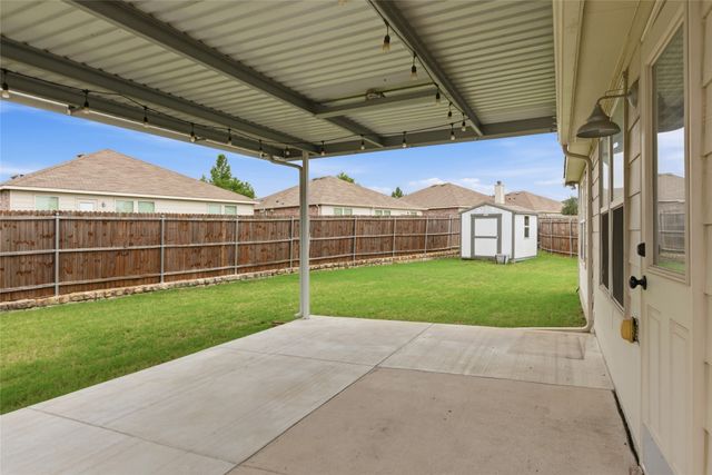 105 Honeysuckle Court, Fate, TX 75189
