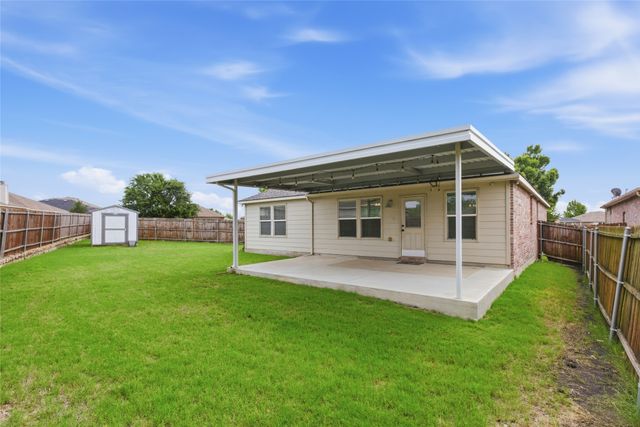 105 Honeysuckle Court, Fate, TX 75189