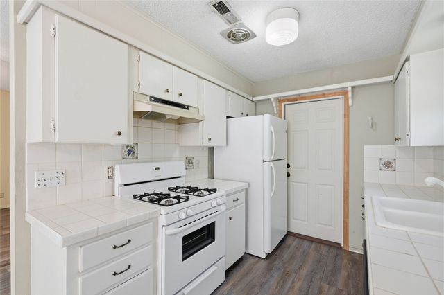 4401 S 4th Street, Broken Arrow, OK 74011