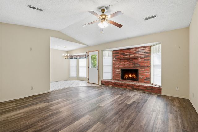 4401 S 4th Street, Broken Arrow, OK 74011