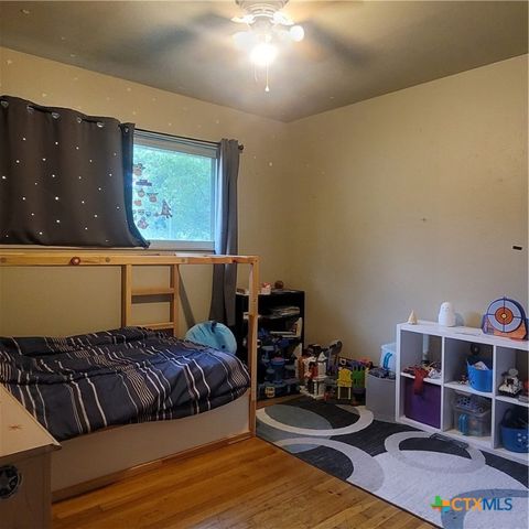 706 S 1st Street, Copperas Cove, TX 76522