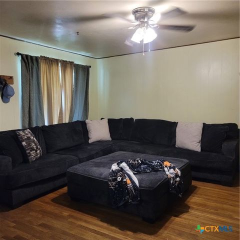 706 S 1st Street, Copperas Cove, TX 76522