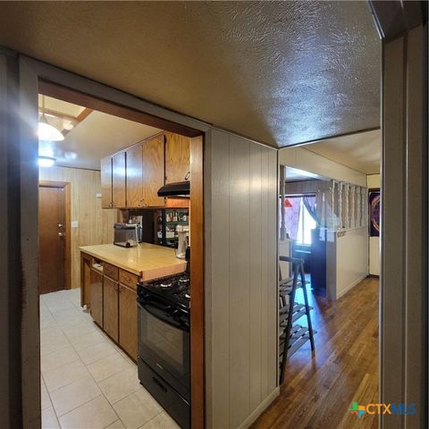 706 S 1st Street, Copperas Cove, TX 76522
