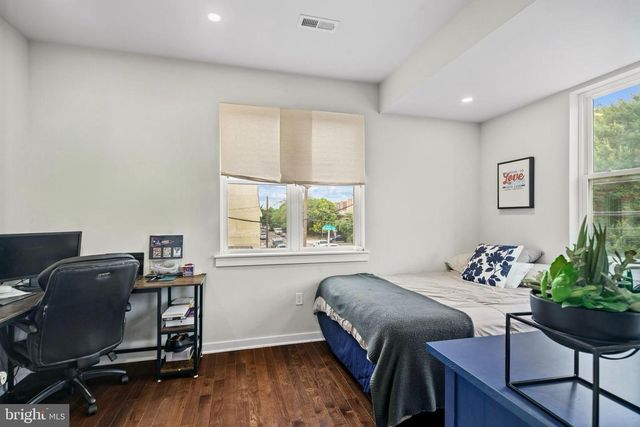 101 MERCY ST, Philadelphia, PA 19148