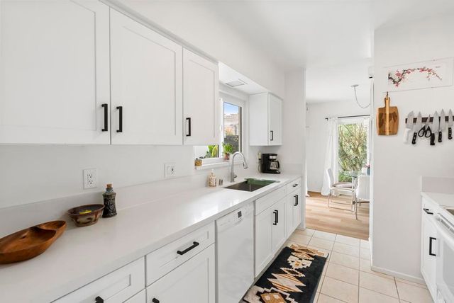 7063 Estrella De Mar Road, Carlsbad, CA 92009