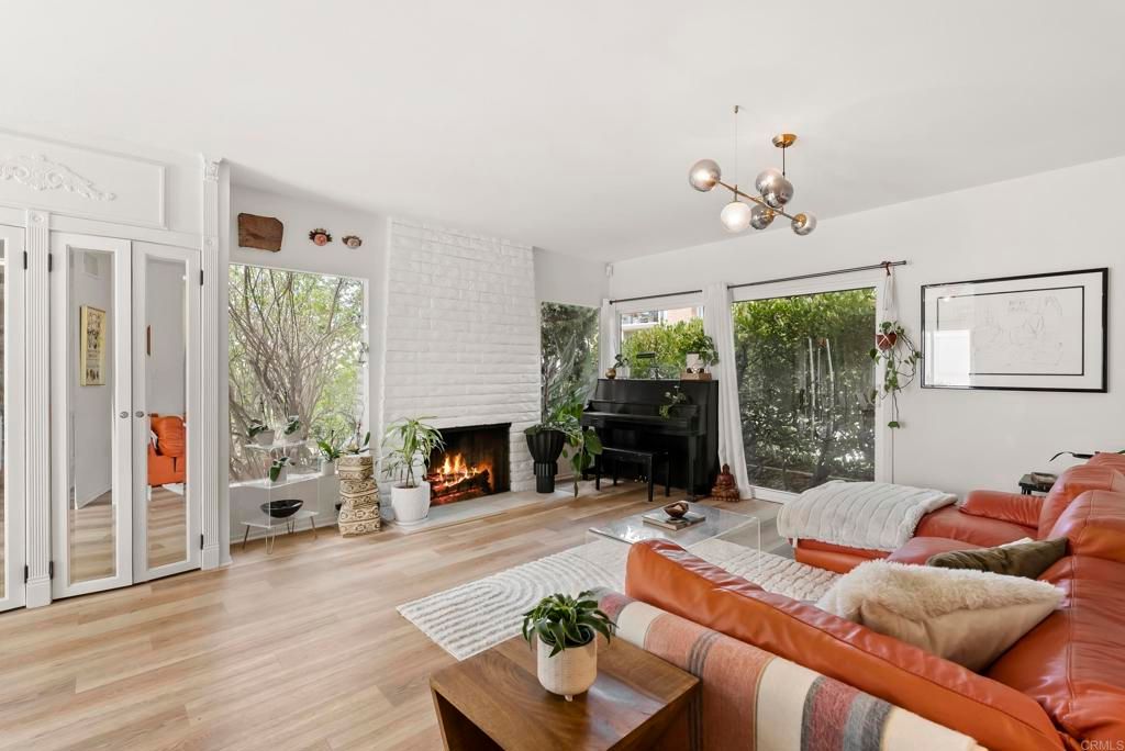 7063 Estrella De Mar Road, Carlsbad, CA 92009