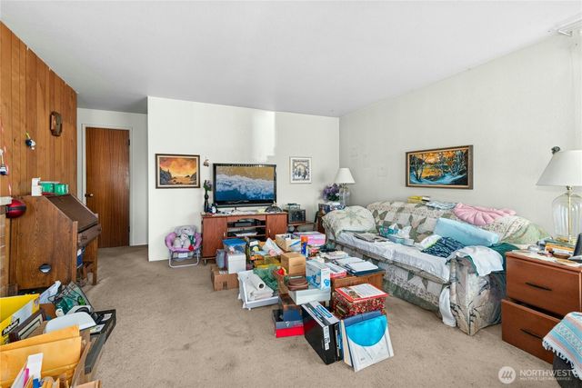 18016 N Park Ave North, Shoreline, WA 98133