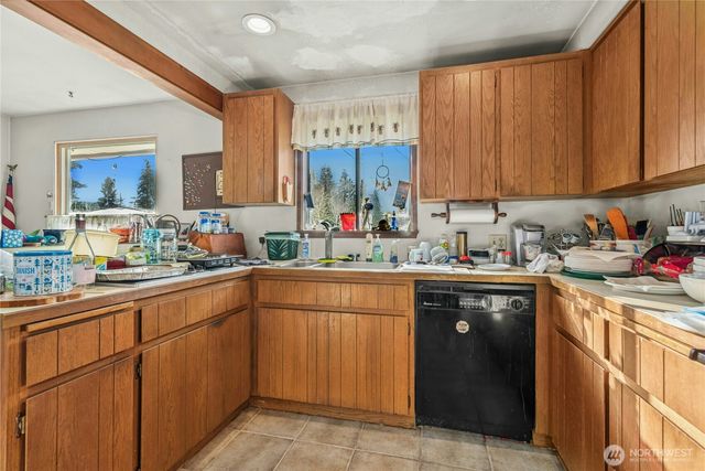 18016 N Park Ave North, Shoreline, WA 98133