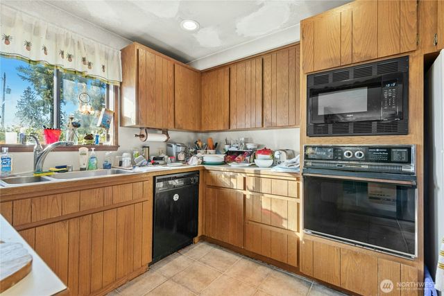 18016 N Park Ave North, Shoreline, WA 98133