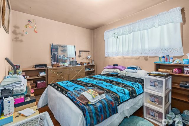 18016 N Park Ave North, Shoreline, WA 98133