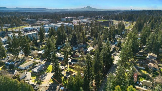 18016 N Park Ave North, Shoreline, WA 98133