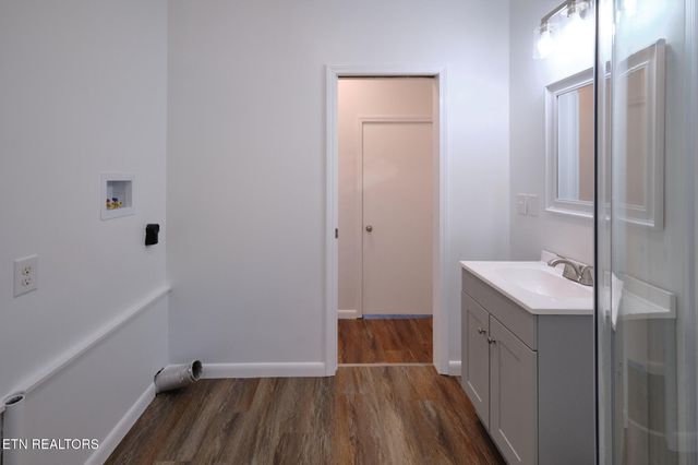 2107 Tipton Station Rd, Knoxville, TN 37920