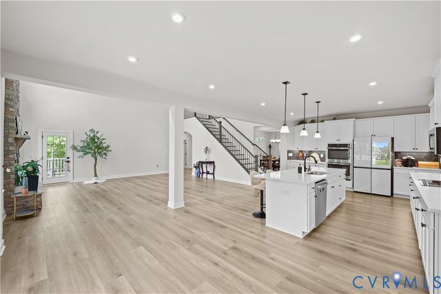 13048 Thornford Ter, Chester, VA 23838