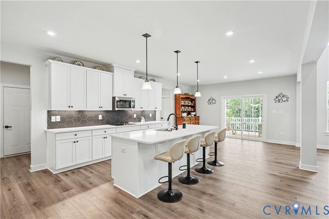 13048 Thornford Ter, Chester, VA 23838