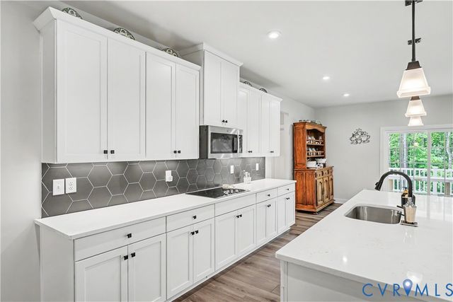 13048 Thornford Ter, Chester, VA 23838