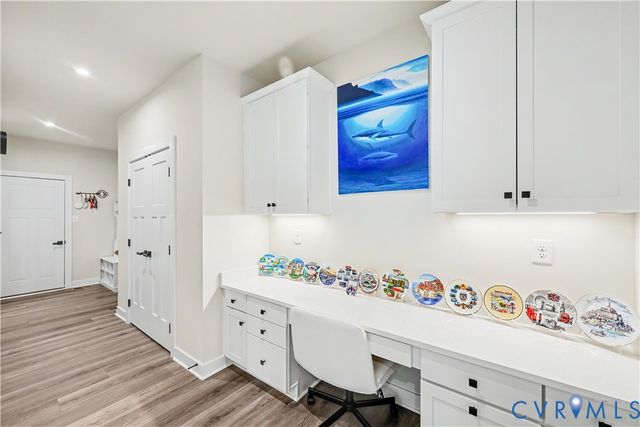 13048 Thornford Ter, Chester, VA 23838