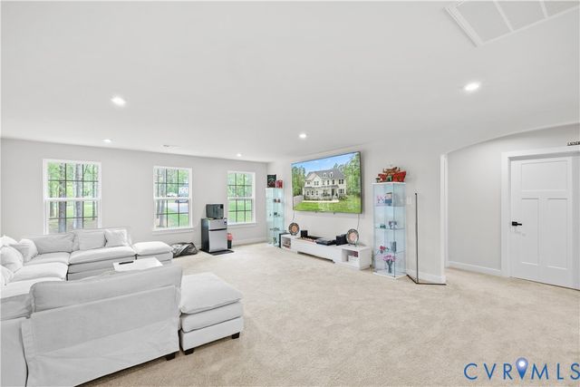 13048 Thornford Ter, Chester, VA 23838