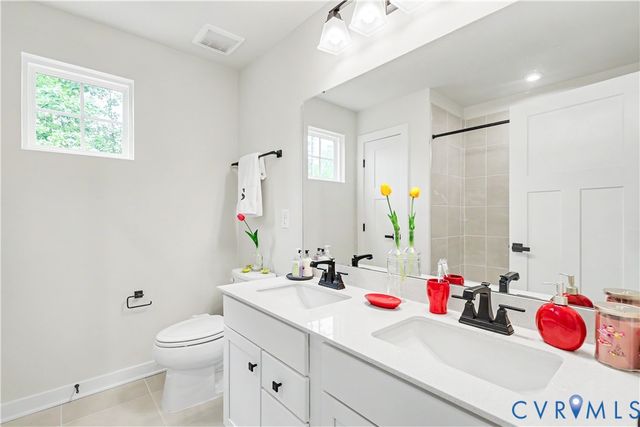 13048 Thornford Ter, Chester, VA 23838