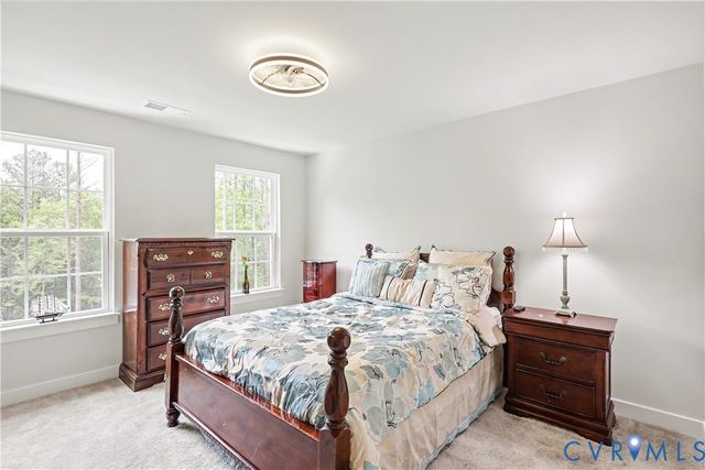 13048 Thornford Ter, Chester, VA 23838