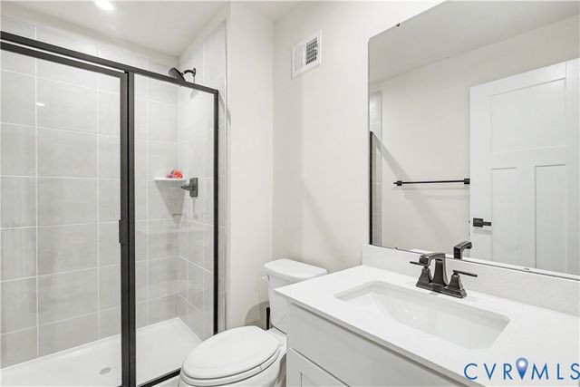 13048 Thornford Ter, Chester, VA 23838