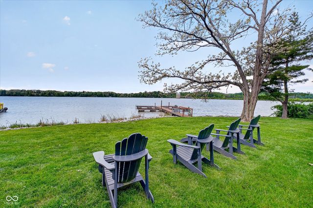 5566 Bay Landing Court, Indianapolis, IN 46254
