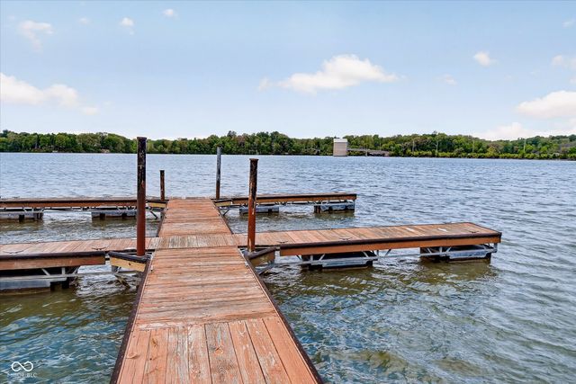 5566 Bay Landing Court, Indianapolis, IN 46254
