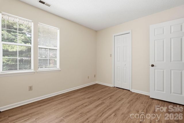 2954 Iron Gate Lane, Charlotte, NC 28212