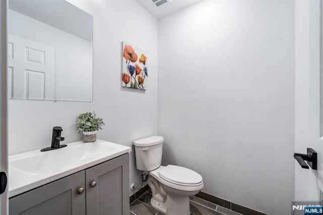 543 13th Avenue, Newark, NJ 07103