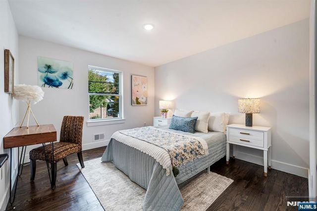 543 13th Avenue, Newark, NJ 07103