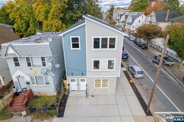 543 13th Avenue, Newark, NJ 07103