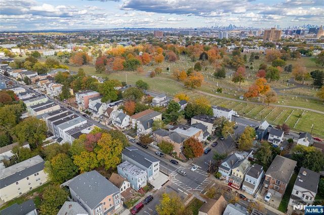 543 13th Avenue, Newark, NJ 07103