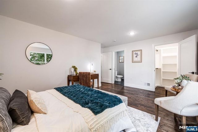 543 13th Avenue, Newark, NJ 07103