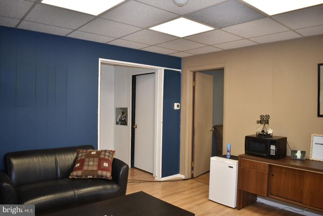 199 S BLACK HORSE PIKE, Blackwood, NJ 08012