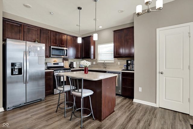 1279 Bontrager Lane, Shelbyville, IN 46176