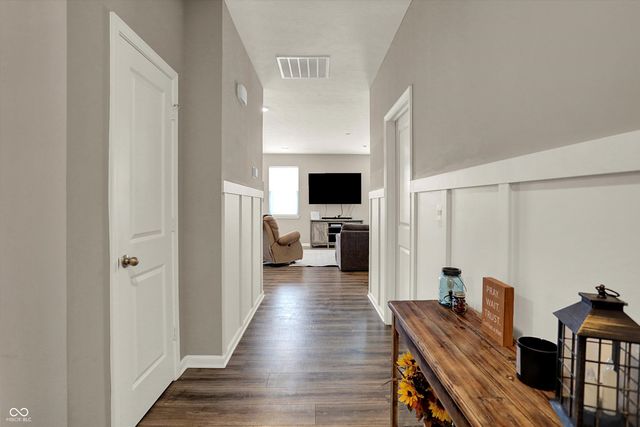 1279 Bontrager Lane, Shelbyville, IN 46176