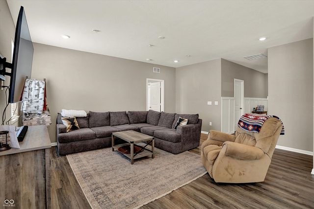 1279 Bontrager Lane, Shelbyville, IN 46176