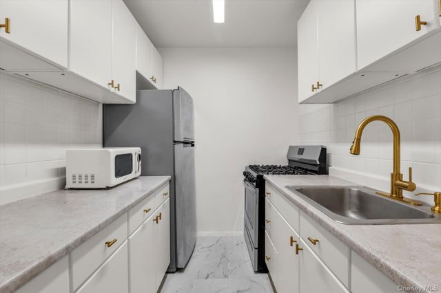 125-10 Queens Boulevard 901, Kew Gardens, NY 11415