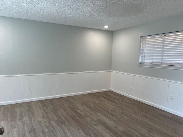 1514 Silverleaf Drive, Carrollton, TX 75007
