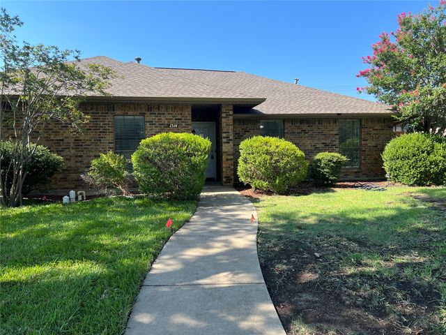 1514 Silverleaf Drive, Carrollton, TX 75007