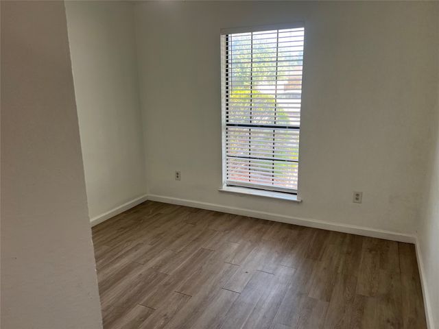 1514 Silverleaf Drive, Carrollton, TX 75007