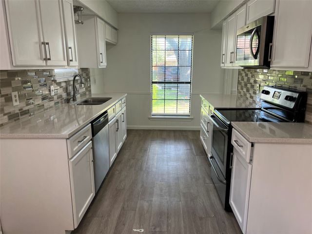 1514 Silverleaf Drive, Carrollton, TX 75007