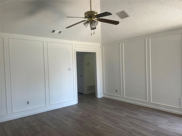 1514 Silverleaf Drive, Carrollton, TX 75007