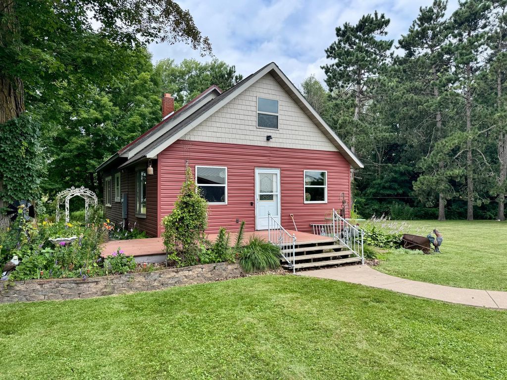 Image 1 of property listing at 1456 210th Street, Saint Croix Falls, WI 54024