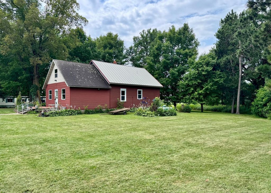 Image 11 of property listing at 1456 210th Street, Saint Croix Falls, WI 54024