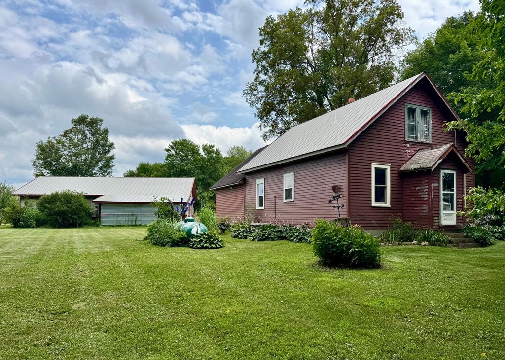 Image 28 of property listing at 1456 210th Street, Saint Croix Falls, WI 54024