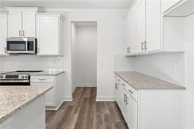 5629 Overview Drive, Flowery Branch, GA 30542